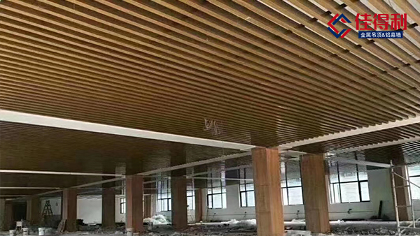 安裝鋁方通時需要注意的事項