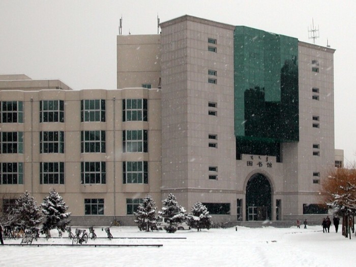 內蒙古大學室外幕墻案例鑒賞