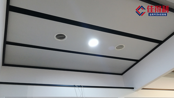 工程吊頂鋁礦棉復合板怎么選？